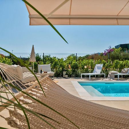 Marula Holiday Home - With Heated Pool Marina Kültér fotó