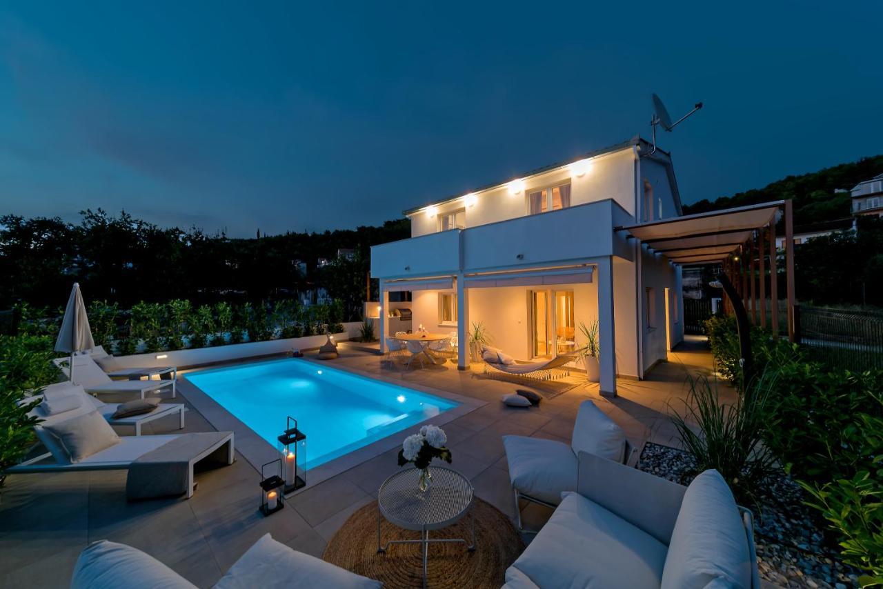 Marula Holiday Home - With Heated Pool Marina Kültér fotó