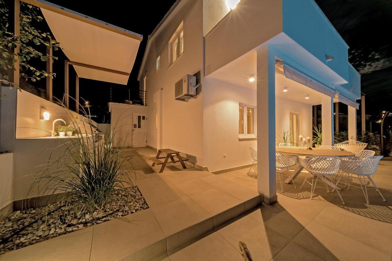 Marula Holiday Home - With Heated Pool Marina Kültér fotó