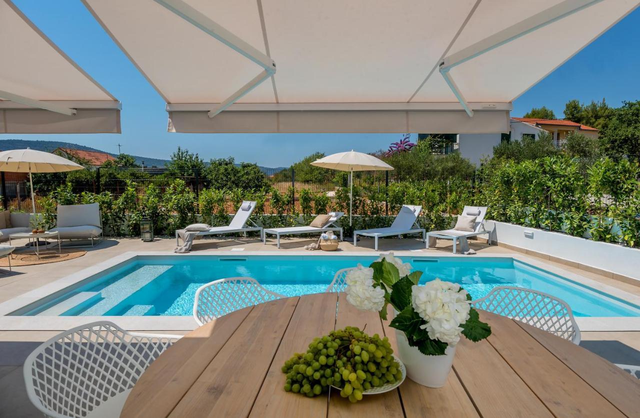 Marula Holiday Home - With Heated Pool Marina Kültér fotó