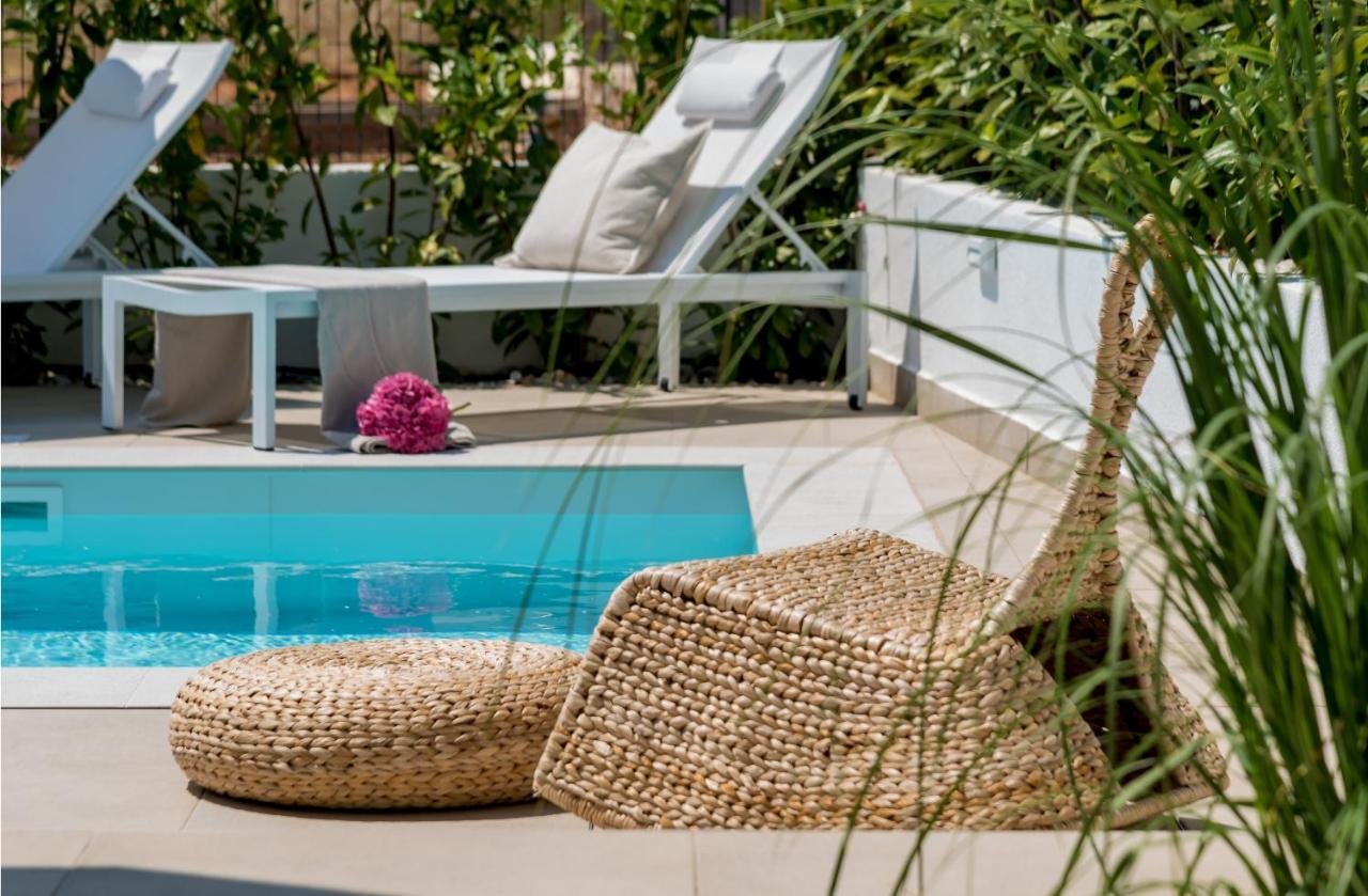 Marula Holiday Home - With Heated Pool Marina Kültér fotó